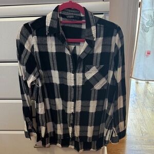 Women’s Navy and White Plaid Button-Up Shirt